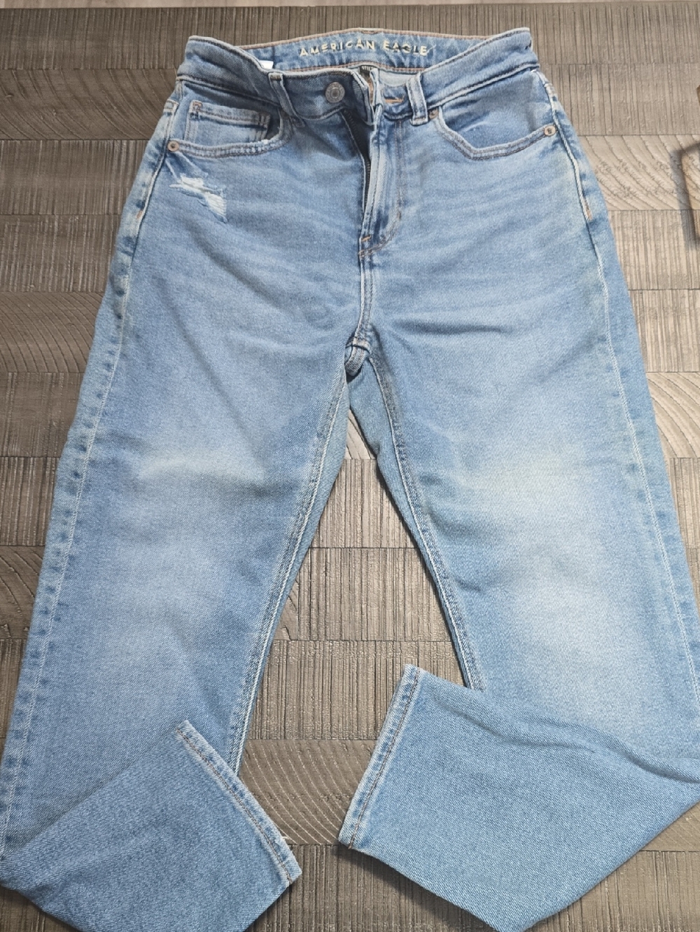 American Eagle Mom Sytle High Rise Jeans